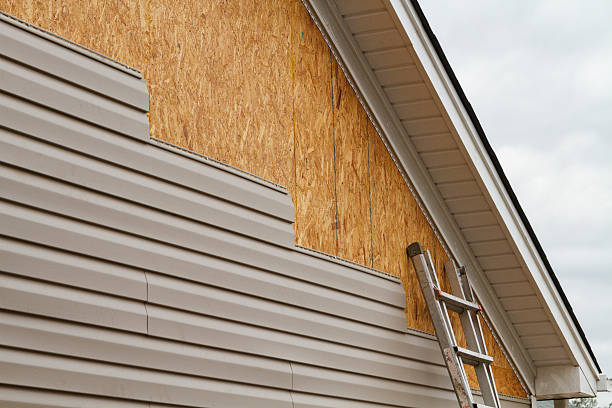 24/7 Emergency Vinyl Siding experts in Brewster, OH